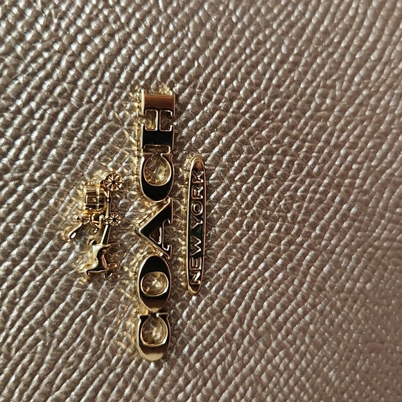 Coach City Tote Bag In Shimmery Rose Gold - Picture 4 of 13